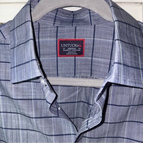 UNTUCKit Men’s Blue Plaid Long Sleeve Button-Down Shirt Medium - Picture 3 of 4